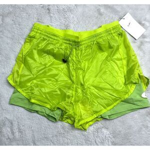 Nike Icon Clash Tempo Luxe Running Shorts Green DM7739-321 Women Small